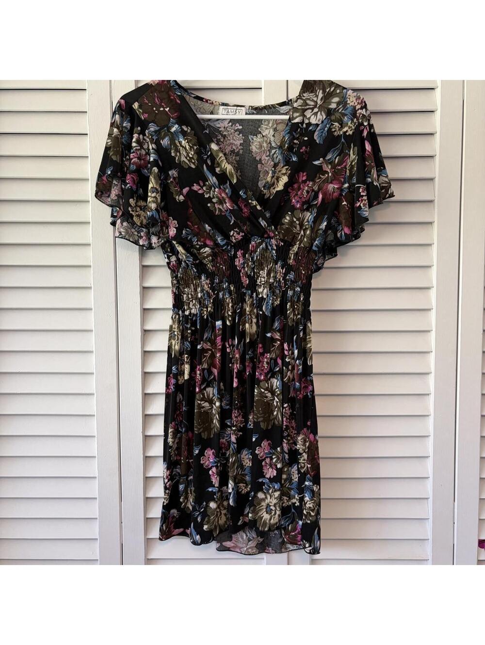 Tamsy Women's Floral and Black Dress M
